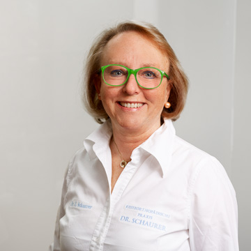 Frau Dr. Ulrike Schaurer